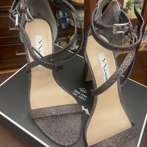 Nina Formal Block Heel Rainbow Multi Block Heel Shoe size 61/2